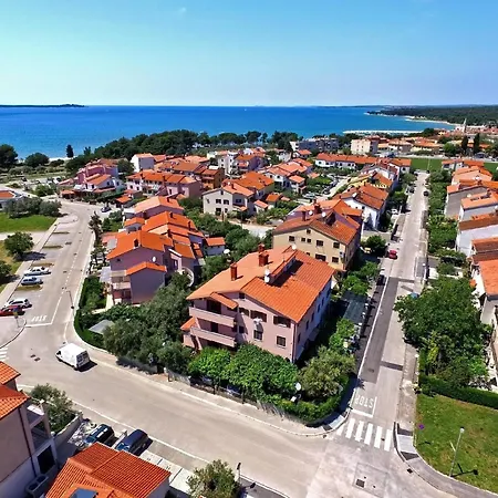Fuer 2 Personen Ca 34 Qm In Fazana, Istrien Istrische Riviera Apartment *